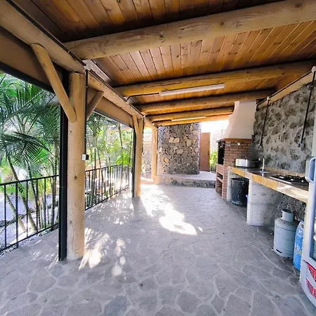 Veronica Chalet Candelaria